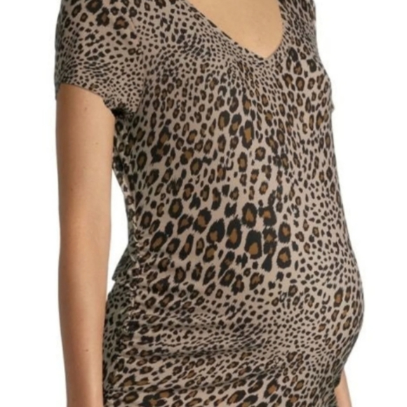 Maternity Leopard Print Short Sleeve V Neck Top, New With Tag, Size Medium - Picture 4 of 4